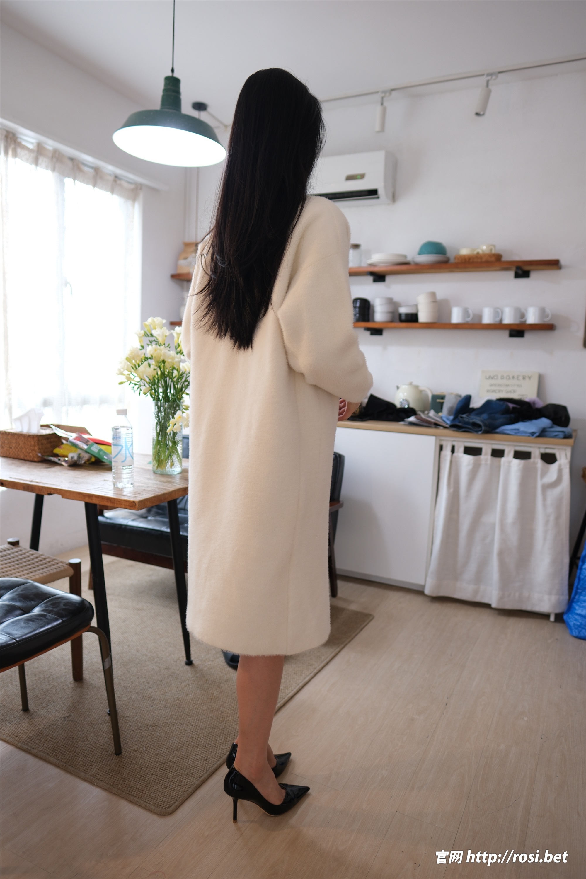 ROSI写真 2025.10.06 NO.5054